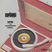 Enter The Sideshow Groove — Dafuniks